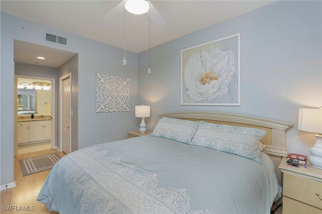 7605 Arbor Lakes CT 536, Naples, FL 34112