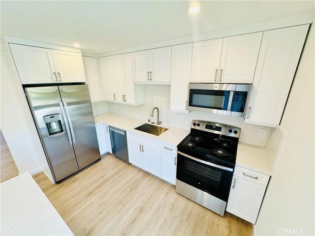 112 E Avenida San Gabriel 3, San Clemente, CA 92672