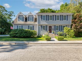 22 Aumond Street, Cranston, RI 02905