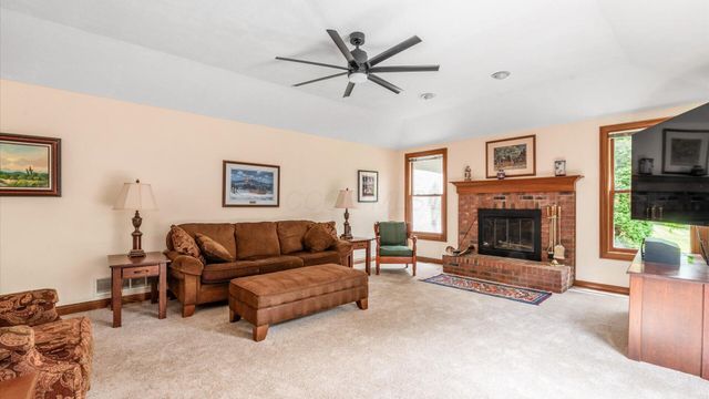 13538 Old Gate Drive NW, Pickerington, OH 43147