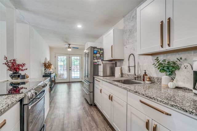 1249 High Meadow Lane, Lancaster, TX 75146