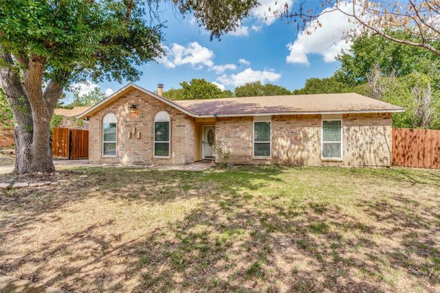 1249 High Meadow Lane, Lancaster, TX 75146