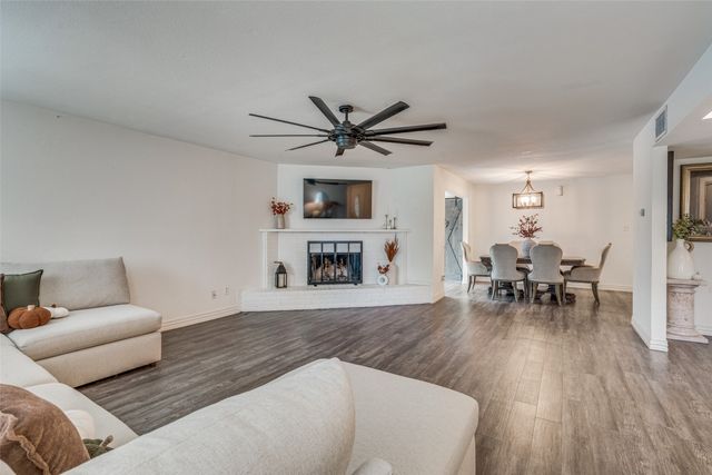 1249 High Meadow Lane, Lancaster, TX 75146