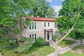 905 STUART STREET, Green Bay, WI 54301