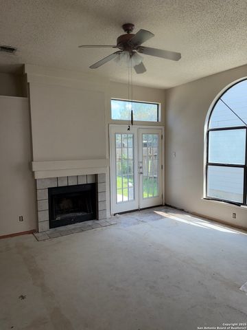 9323 Valley Hedge, San Antonio, TX 78250
