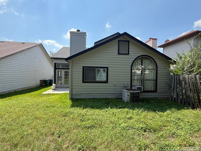 9323 Valley Hedge, San Antonio, TX 78250