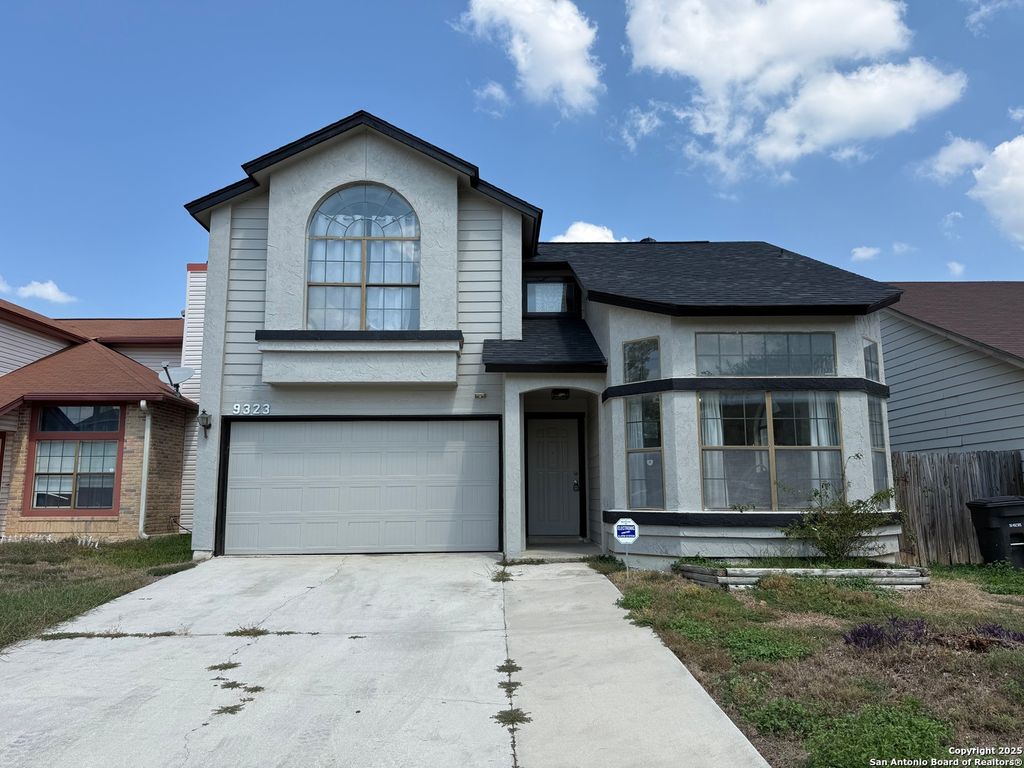 9323 Valley Hedge, San Antonio, TX 78250