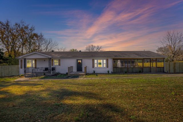 3205 Sylvia Rd, Dickson, TN 37055