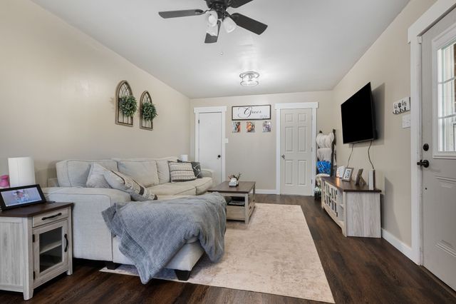 3205 Sylvia Rd, Dickson, TN 37055