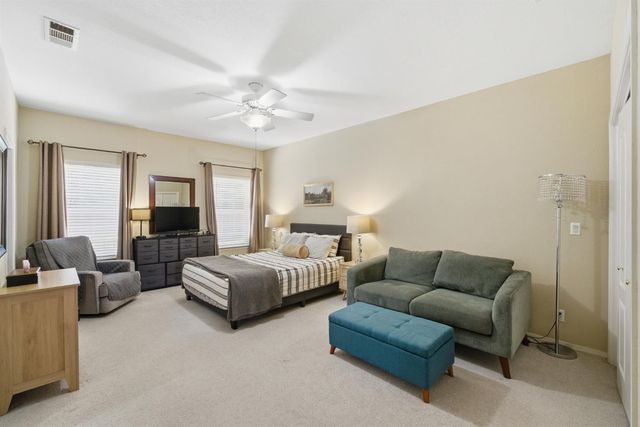 760 Hollow Way, Dinuba, CA 93618