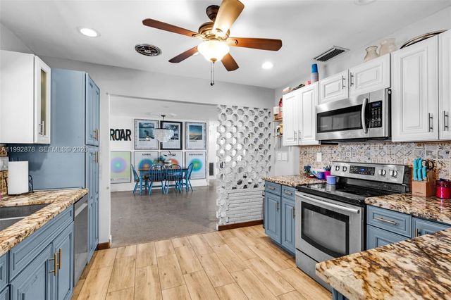 2221 Alcazar Dr, Miramar, FL 33023