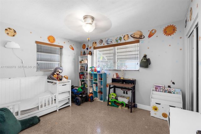 2221 Alcazar Dr, Miramar, FL 33023