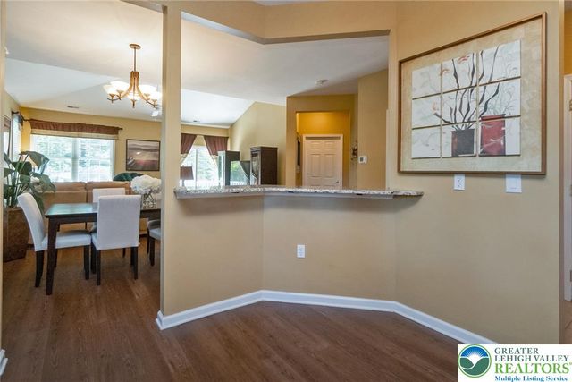 6303 Valor Drive, Bethlehem City, PA 18017