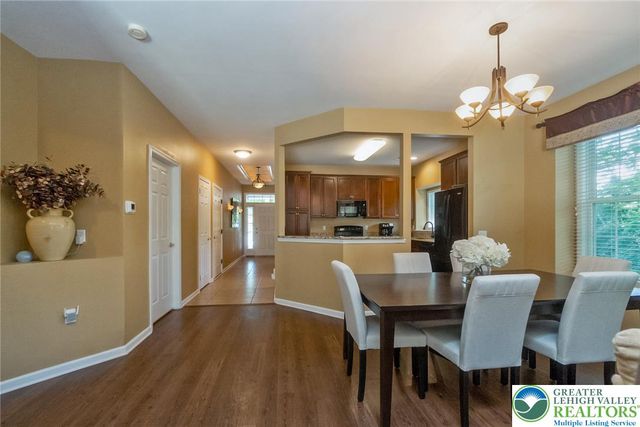 6303 Valor Drive, Bethlehem City, PA 18017