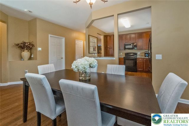 6303 Valor Drive, Bethlehem City, PA 18017
