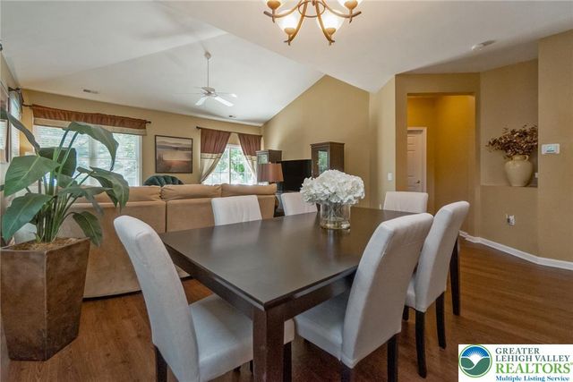 6303 Valor Drive, Bethlehem City, PA 18017