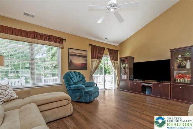 6303 Valor Drive, Bethlehem City, PA 18017