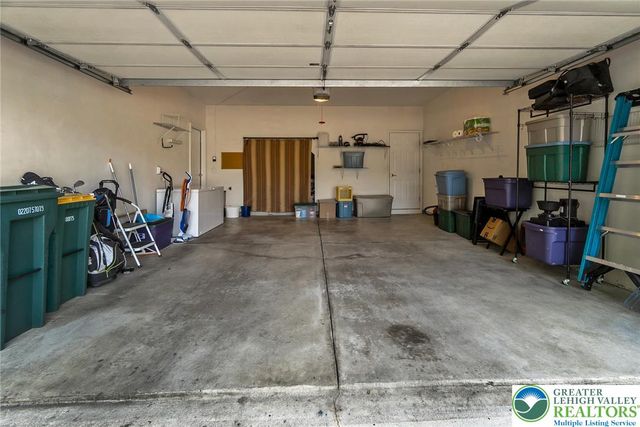 6303 Valor Drive, Bethlehem City, PA 18017