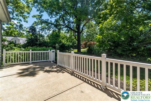 6303 Valor Drive, Bethlehem City, PA 18017