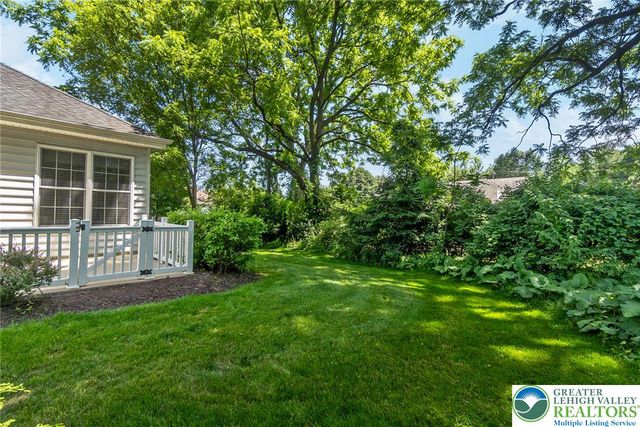 6303 Valor Drive, Bethlehem City, PA 18017