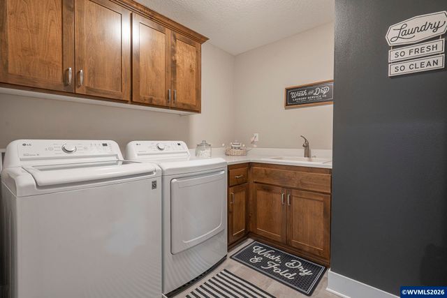 2505 Rogers Ln NW, Salem, OR 97304