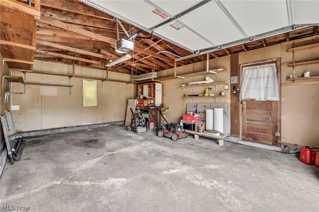 160 Boston Avenue, Elyria, OH 44035