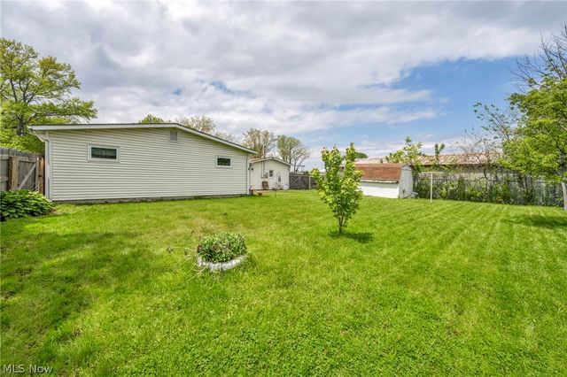 160 Boston Avenue, Elyria, OH 44035