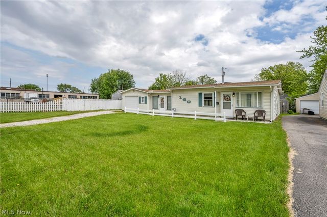 160 Boston Avenue, Elyria, OH 44035