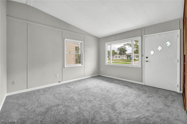160 Boston Avenue, Elyria, OH 44035