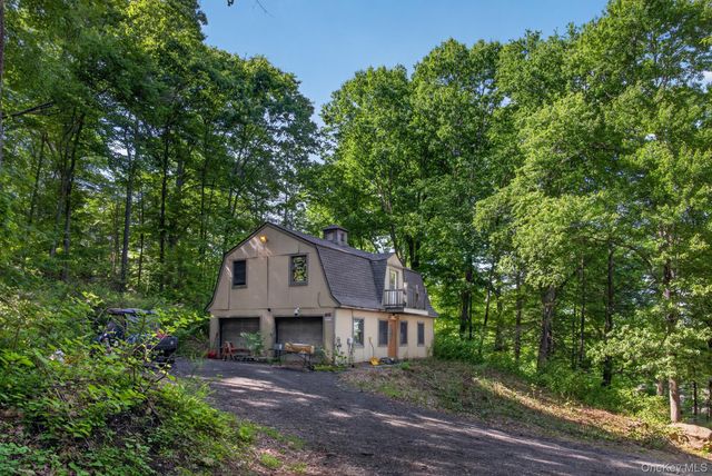 11 Richardsville Road, Carmel, NY 10512