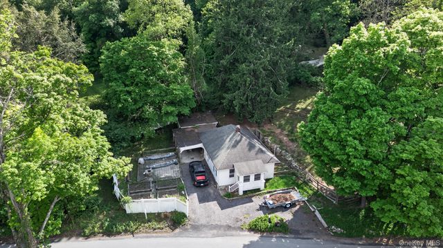 11 Richardsville Road, Carmel, NY 10512