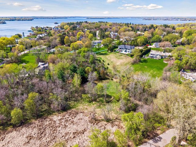128 Peavey Lane, Wayzata, MN 55391