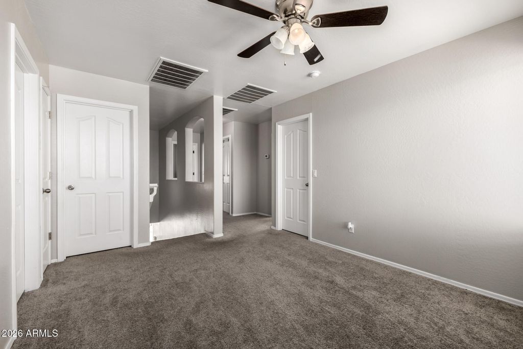 Image 17 of property listing at 30331 W VERDE Lane, Buckeye, AZ 85396