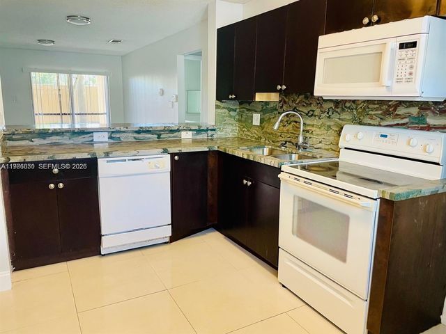 2201 SW 80th Ter 2201, Miramar, FL 33025