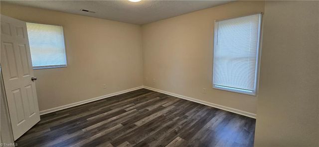 4146 Carnation Drive, Winston-salem, NC 27105