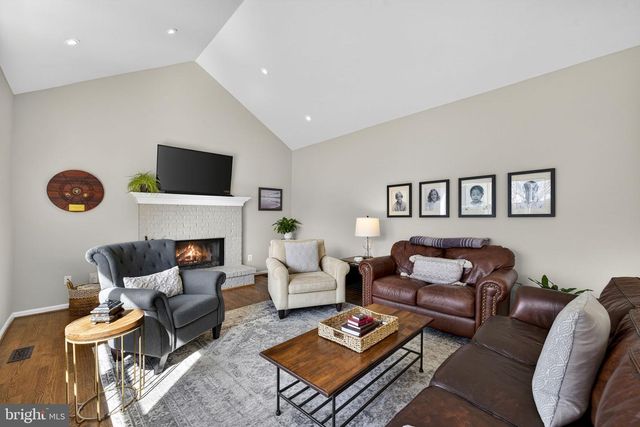 43745 MCCOLLOUGH CT, Ashburn, VA 20147