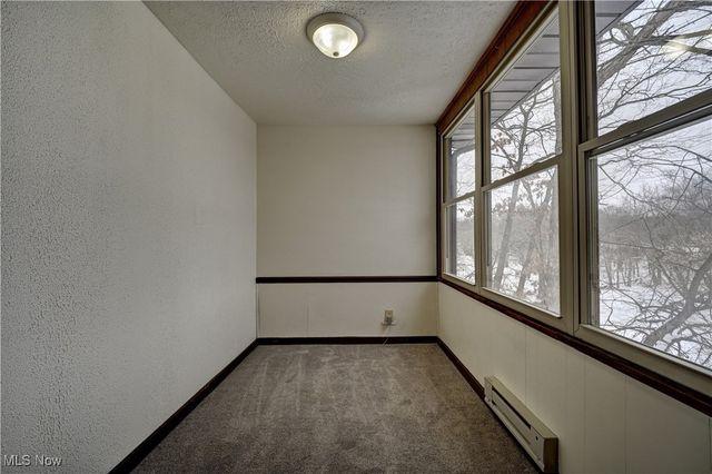 5796 St Rt 250, Beach City, OH 44608