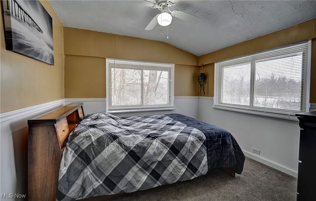 5796 St Rt 250, Beach City, OH 44608