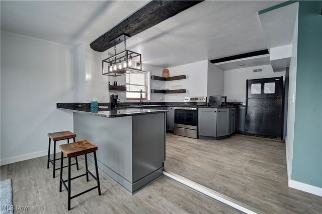 5796 St Rt 250, Beach City, OH 44608