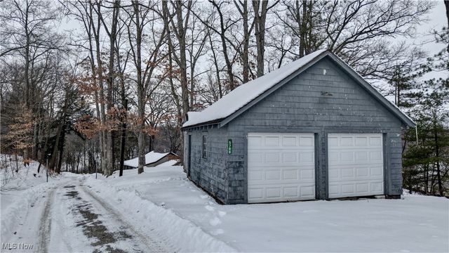 5796 St Rt 250, Beach City, OH 44608