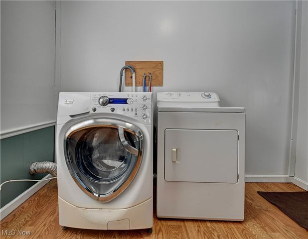 5796 St Rt 250, Beach City, OH 44608