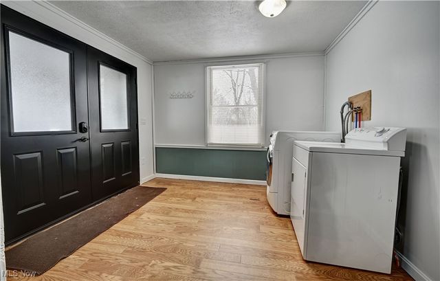 5796 St Rt 250, Beach City, OH 44608