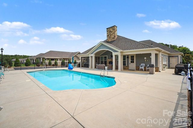 9032 Treetop Way NW, Concord, NC 28027