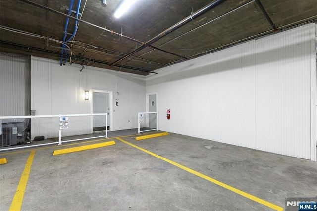 3 Somerset Lane 109, Edgewater, NJ 07020