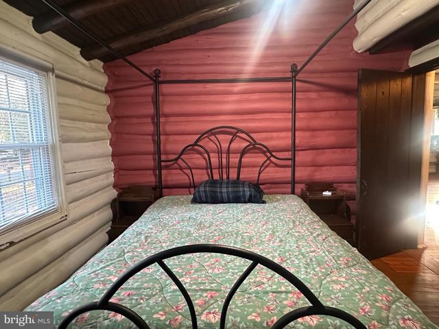 227 E LAKE BLVD, Medford, NJ 08055