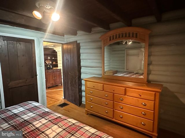 227 E LAKE BLVD, Medford, NJ 08055