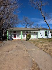 2713 SW I Ave, Lawton, OK 73505