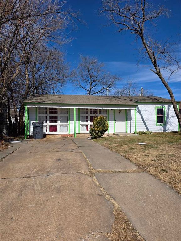 2713 SW I Ave, Lawton, OK 73505
