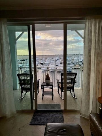 875 NW Flagler Avenue 302, Stuart, FL 34994