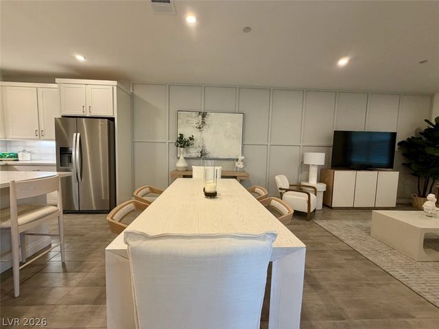 802 Royal Beekman Street, Henderson, NV 89011